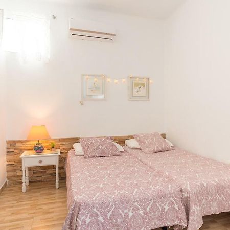 Habitacion Doble En Villa マラガ エクステリア 写真