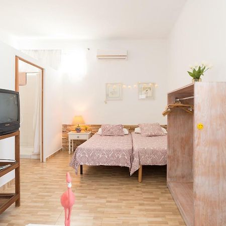Habitacion Doble En Villa マラガ エクステリア 写真