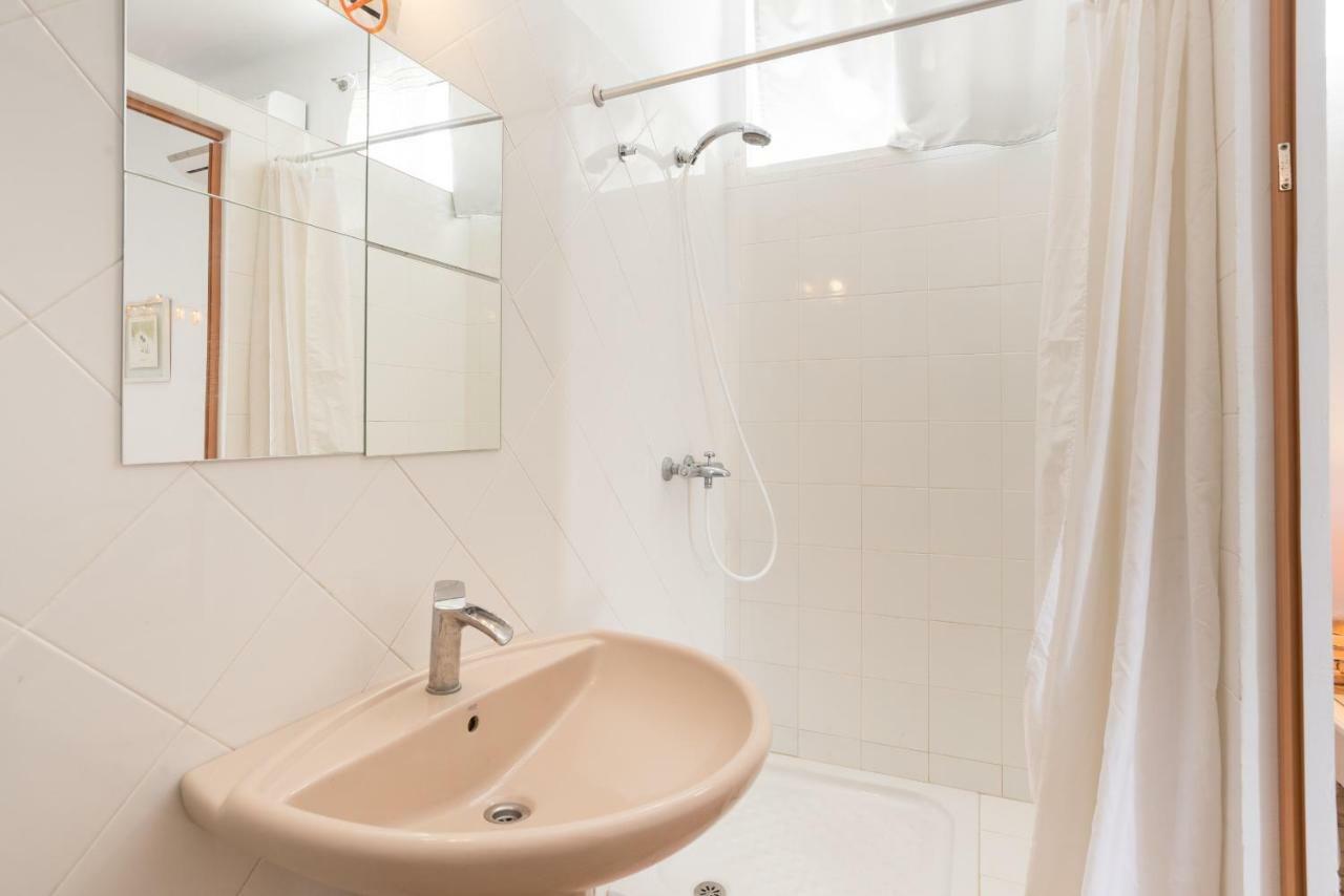Habitacion Doble En Villa マラガ エクステリア 写真